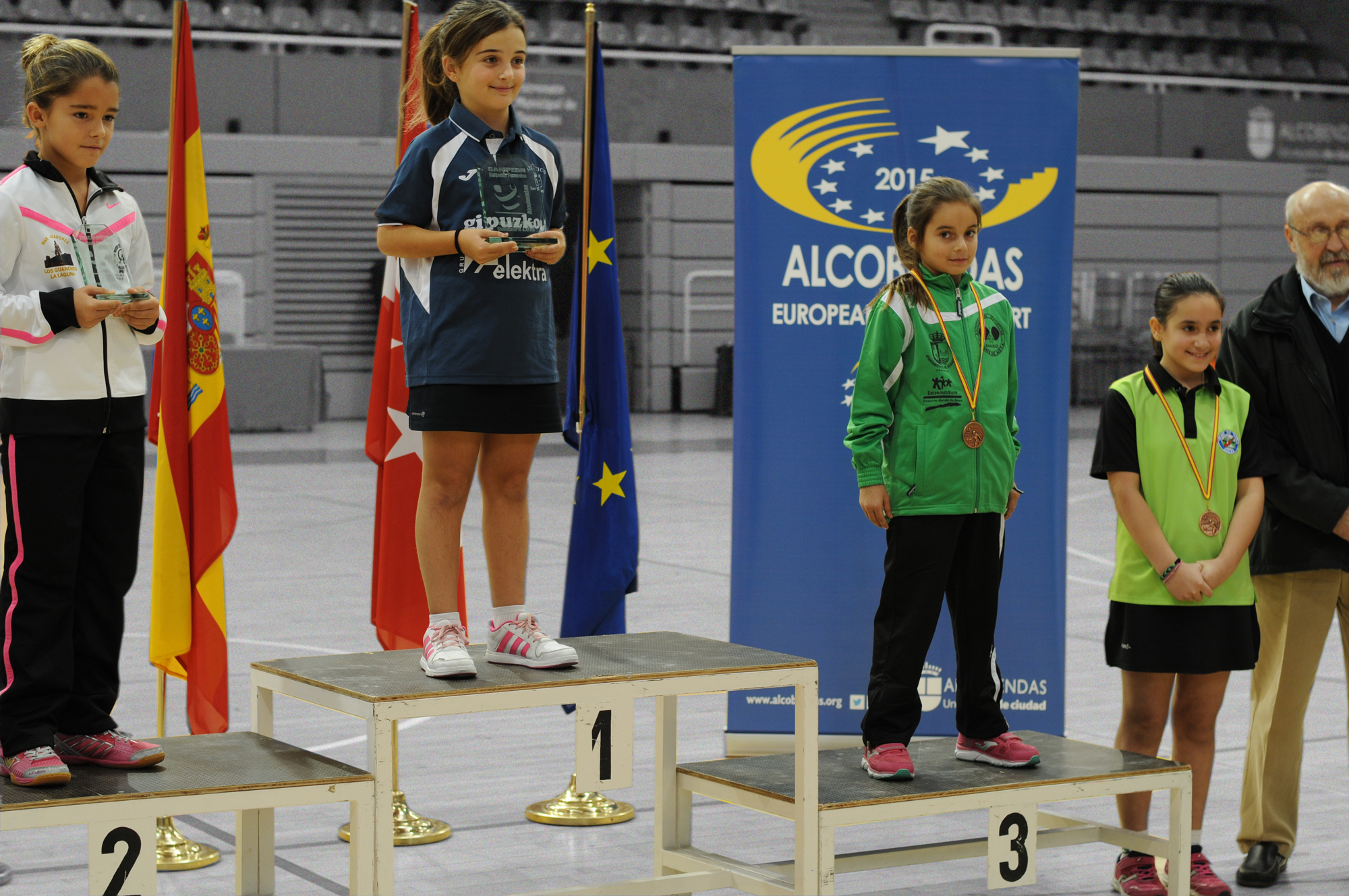 PODIUM OLIAS